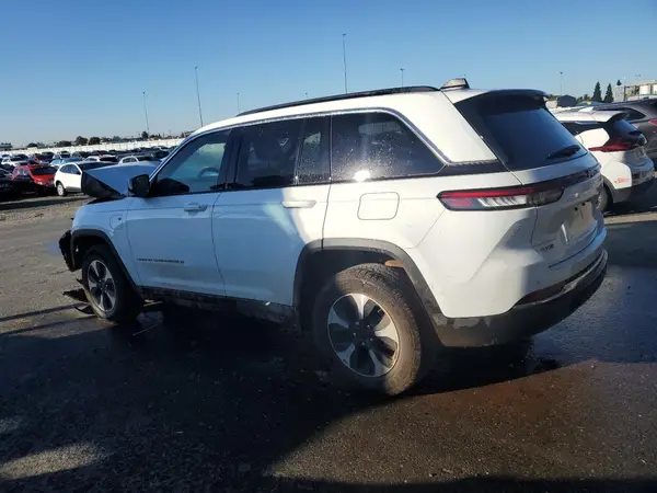 1C4RJYB64S8693115 2025 JEEP GRAND CHEROKEE - Image 2