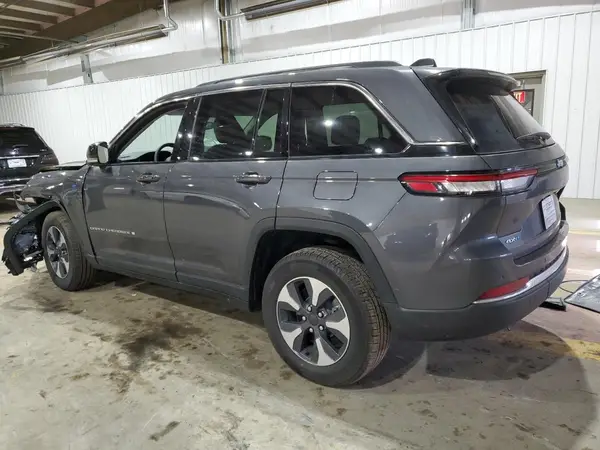 1C4RJYB65N8715322 2022 JEEP GRAND CHEROKEE - Image 2