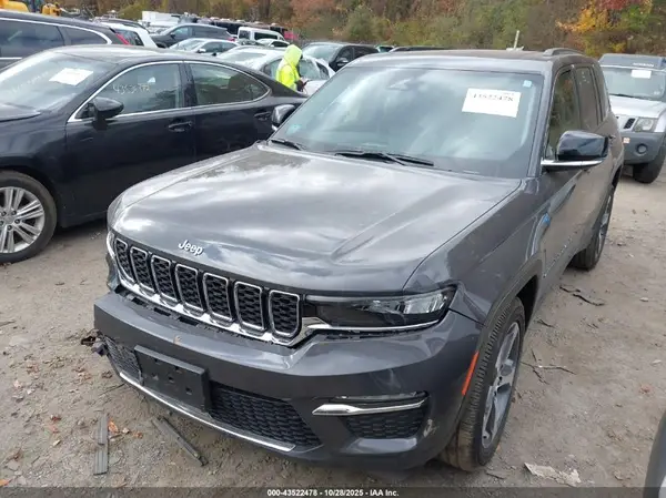 1C4RJYB65PC588992 2023 JEEP GRAND CHEROKEE - Image 2