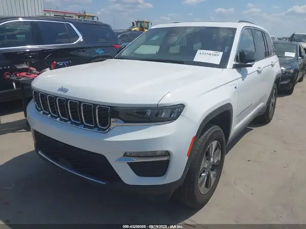 1C4RJYB65PC623711 2023 JEEP GRAND CHEROKEE - Image 2