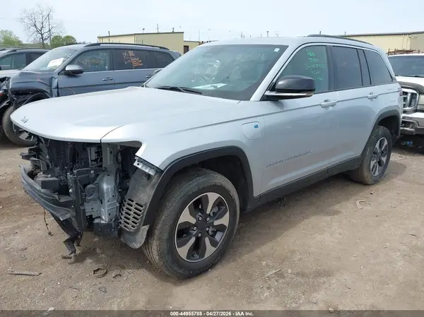 1C4RJYB65R8516292 2024 JEEP GRAND CHEROKEE - Image 2
