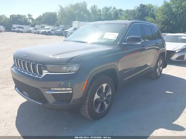 1C4RJYB65RC117492 2024 JEEP GRAND CHEROKEE - Image 2
