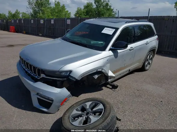1C4RJYB65RC117685 2024 JEEP GRAND CHEROKEE - Image 2