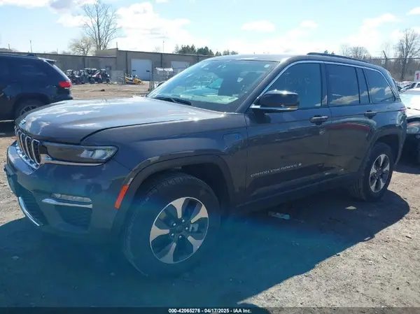 1C4RJYB65RC181743 2024 JEEP GRAND CHEROKEE - Image 2