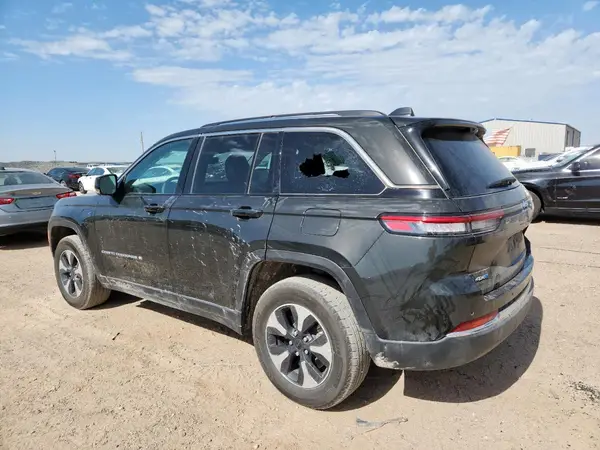 1C4RJYB65RC719261 2024 JEEP GRAND CHEROKEE - Image 2