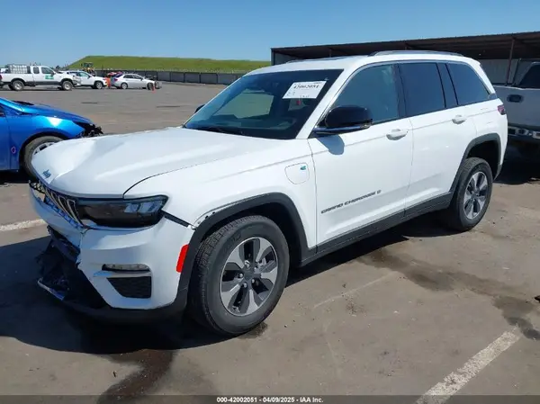 1C4RJYB66N8718018 2022 JEEP GRAND CHEROKEE - Image 2