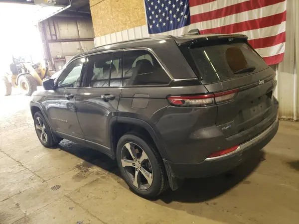 1C4RJYB66PC582702 2023 JEEP GRAND CHEROKEE - Image 2