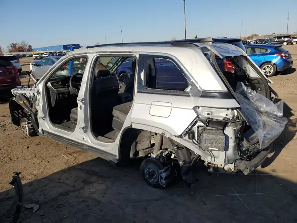 1C4RJYB66PC626097 2023 JEEP GRAND CHEROKEE - Image 2