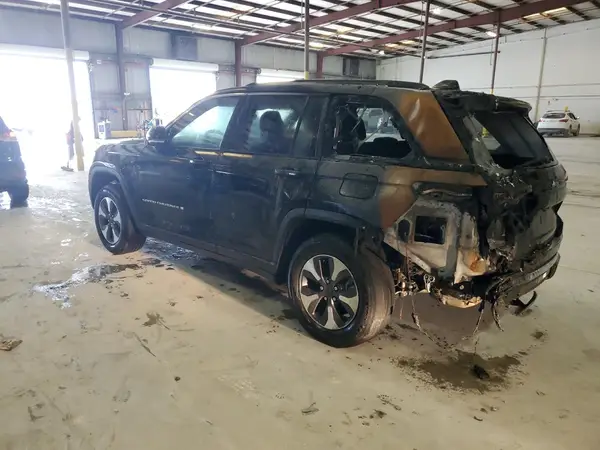 1C4RJYB66PC649797 2023 JEEP GRAND CHEROKEE - Image 2
