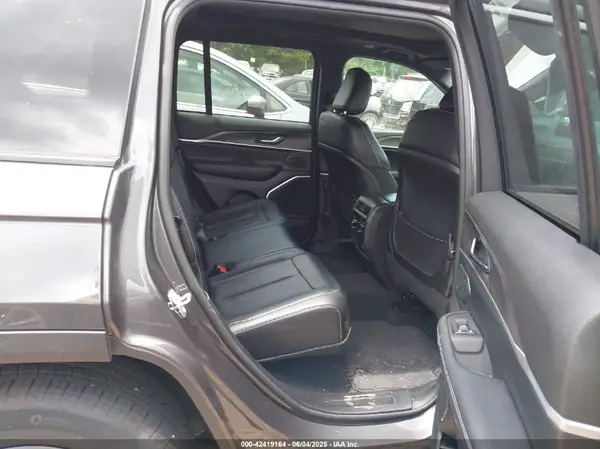 1C4RJYB66R8516009 2024 JEEP GRAND CHEROKEE - Image 8