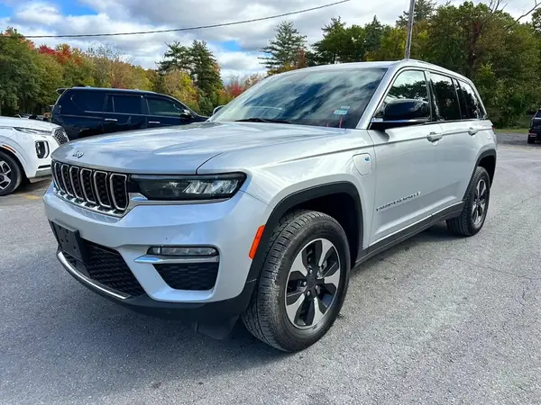 1C4RJYB66R8516818 2024 JEEP GRAND CHEROKEE - Image 1