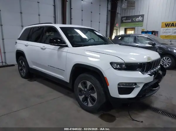 1C4RJYB66R8520674 2024 JEEP GRAND CHEROKEE - Image 1