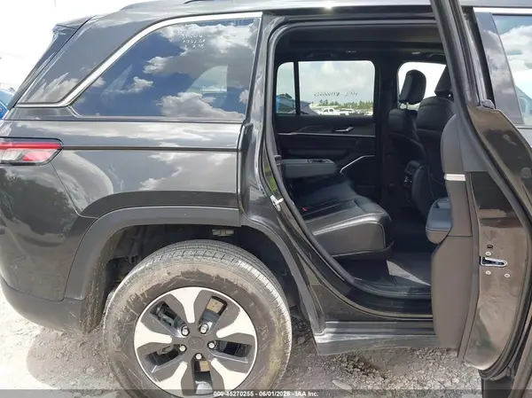 1C4RJYB66R8520867 2024 JEEP GRAND CHEROKEE - Image 8