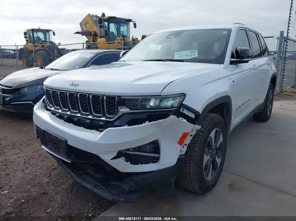 1C4RJYB66RC116027 2024 JEEP GRAND CHEROKEE - Image 2