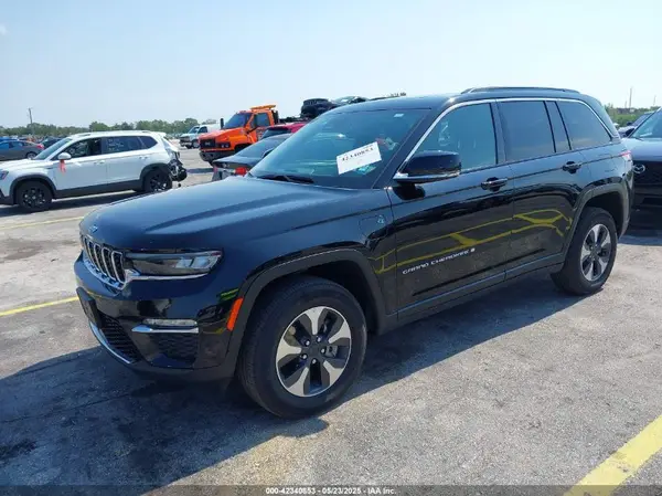 1C4RJYB66RC145530 2024 JEEP GRAND CHEROKEE - Image 2