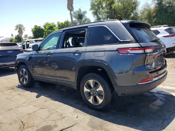 1C4RJYB66S8700615 2025 JEEP GRAND CHEROKEE - Image 2