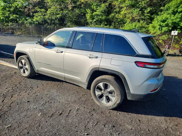 1C4RJYB67PC623581 2023 JEEP GRAND CHEROKEE - Image 2