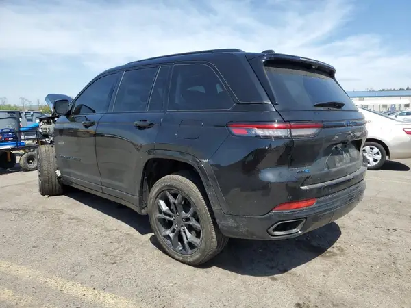 1C4RJYB67R8955235 2024 JEEP GRAND CHEROKEE - Image 2
