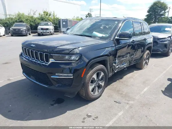 1C4RJYB67RC120569 2024 JEEP GRAND CHEROKEE - Image 2