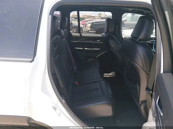 1C4RJYB67RC129675 2024 JEEP GRAND CHEROKEE - Image 8