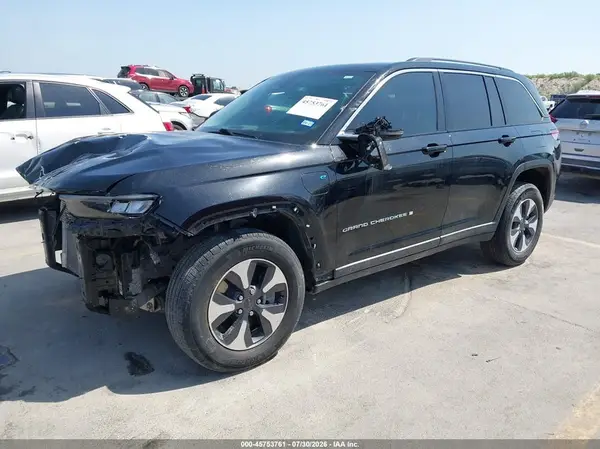 1C4RJYB67RC711257 2024 JEEP GRAND CHEROKEE - Image 2