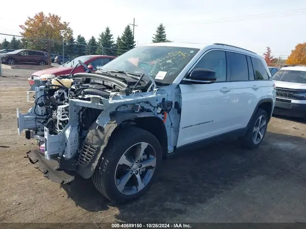 1C4RJYB68N8756950 2022 JEEP GRAND CHEROKEE - Image 2