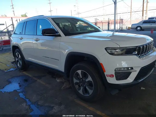 1C4RJYB68P8785674 2023 JEEP GRAND CHEROKEE - Image 1