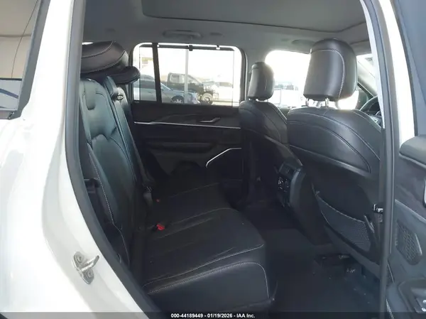 1C4RJYB68P8785674 2023 JEEP GRAND CHEROKEE - Image 8