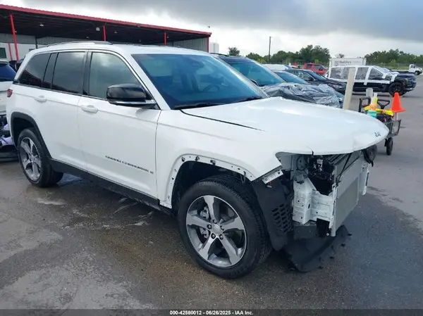 1C4RJYB68PC588775 2023 JEEP GRAND CHEROKEE - Image 1