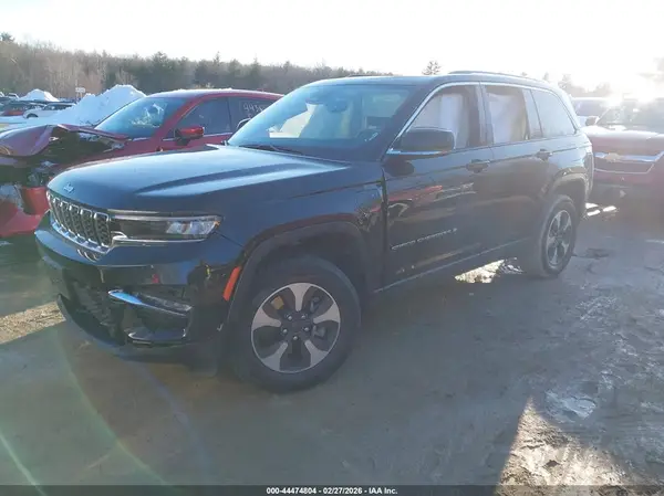 1C4RJYB68PC611360 2023 JEEP GRAND CHEROKEE - Image 2