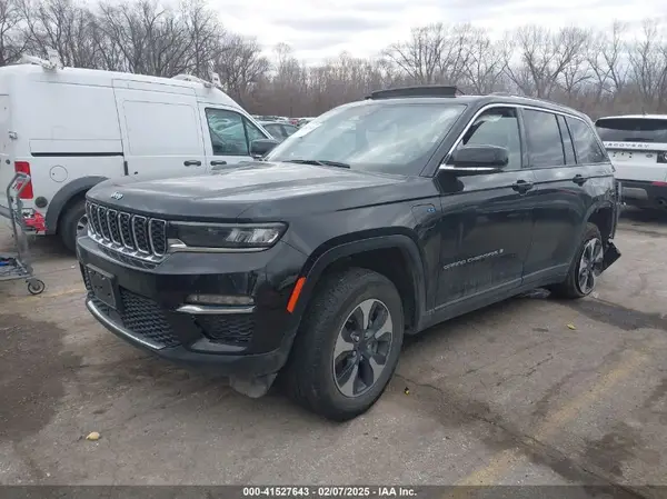 1C4RJYB68PC623931 2023 JEEP GRAND CHEROKEE - Image 2