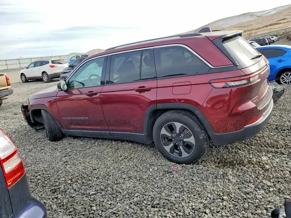 1C4RJYB68PC633570 2023 JEEP GRAND CHEROKEE - Image 2