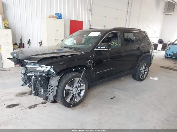 1C4RJYB68RC113257 2024 JEEP GRAND CHEROKEE - Image 2