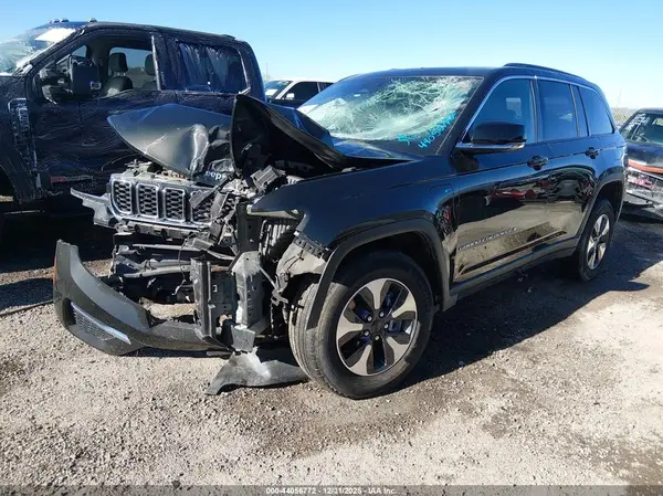 1C4RJYB68RC120130 2024 JEEP GRAND CHEROKEE - Image 2