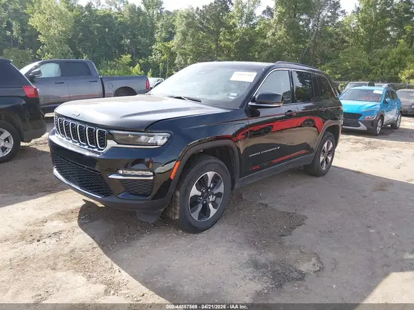 1C4RJYB68RC120631 2024 JEEP GRAND CHEROKEE - Image 2