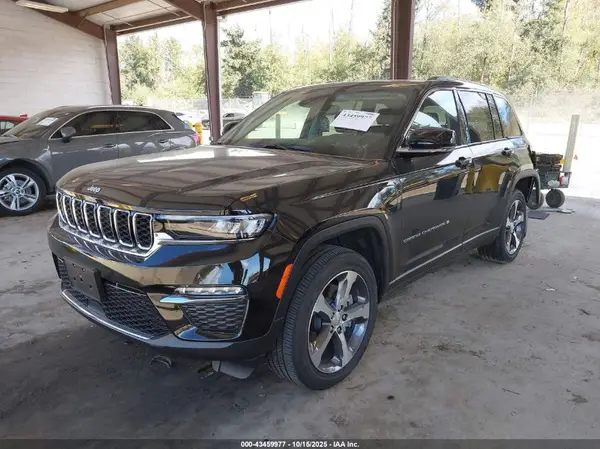 1C4RJYB68RC713406 2024 JEEP GRAND CHEROKEE - Image 2