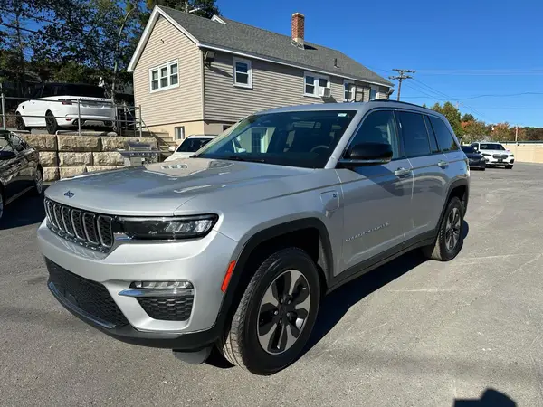 1C4RJYB68RC720663 2024 JEEP GRAND CHEROKEE - Image 1