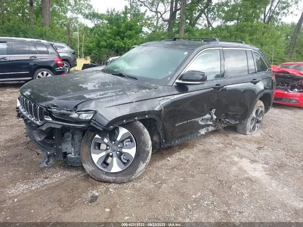 1C4RJYB69N8715243 2022 JEEP GRAND CHEROKEE - Image 2