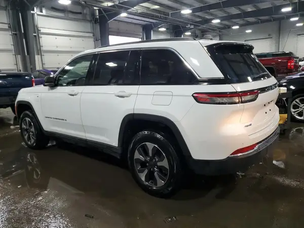 1C4RJYB69N8721642 2022 JEEP GRAND CHEROKEE - Image 2