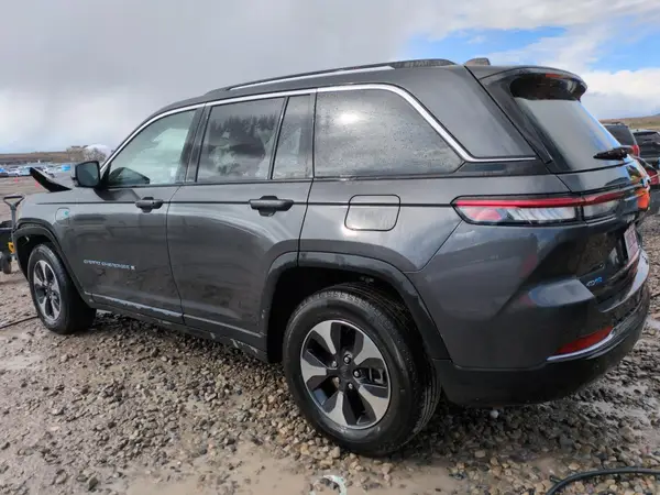 1C4RJYB69PC624070 2023 JEEP GRAND CHEROKEE - Image 2