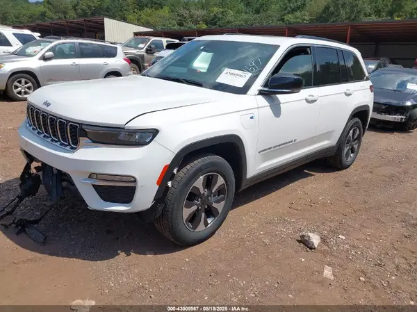 1C4RJYB69RC115647 2024 JEEP GRAND CHEROKEE - Image 2