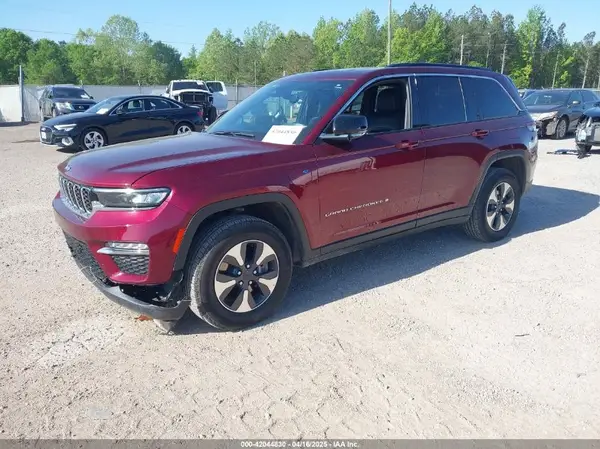 1C4RJYB69RC121092 2024 JEEP GRAND CHEROKEE - Image 2