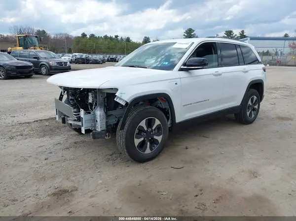 1C4RJYB6XPC665856 2023 JEEP GRAND CHEROKEE - Image 2