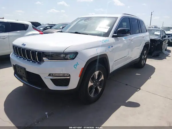 1C4RJYB6XR8521505 2024 JEEP GRAND CHEROKEE - Image 2
