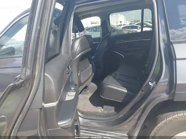 1C4RJYB6XRC721152 2024 JEEP GRAND CHEROKEE - Image 8