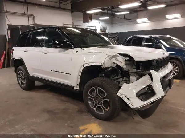 1C4RJYC60P8891714 2023 JEEP GRAND CHEROKEE - Image 1