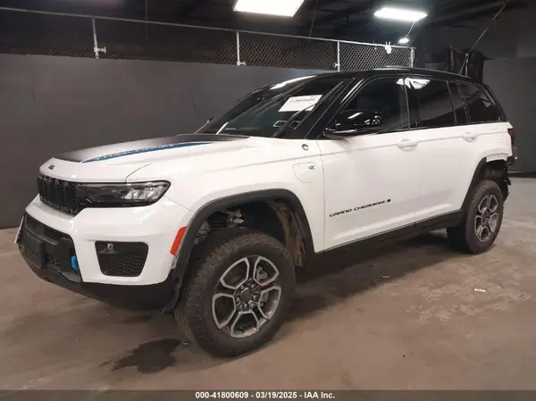1C4RJYC60P8891714 2023 JEEP GRAND CHEROKEE - Image 2