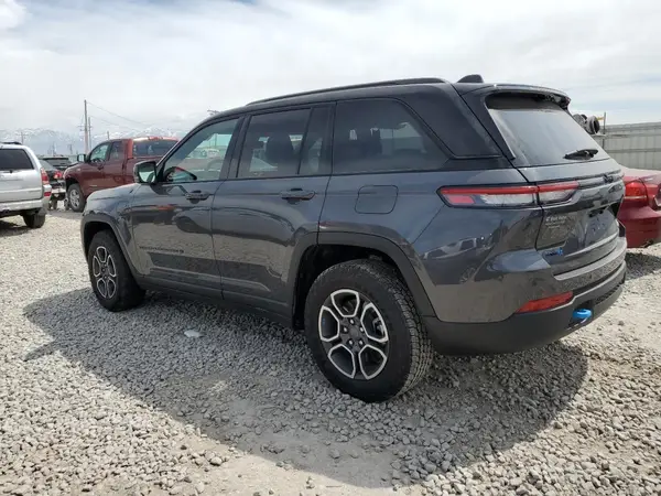 1C4RJYC61P8786194 2023 JEEP GRAND CHEROKEE - Image 2