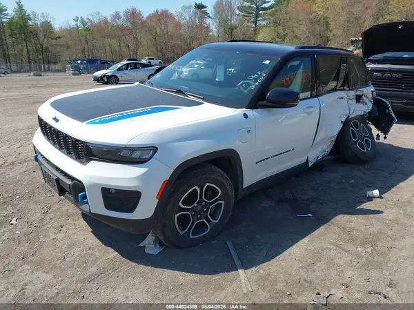 1C4RJYC63P8790991 2023 JEEP GRAND CHEROKEE - Image 2
