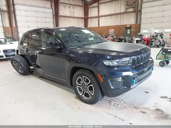 1C4RJYC63P8837033 2023 JEEP GRAND CHEROKEE - Image 1